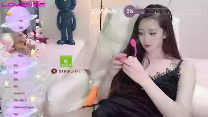Naomi--18