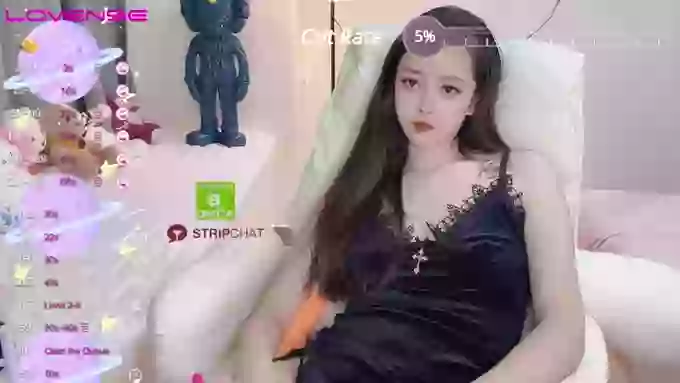 Naomi--18