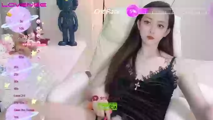 Naomi--18