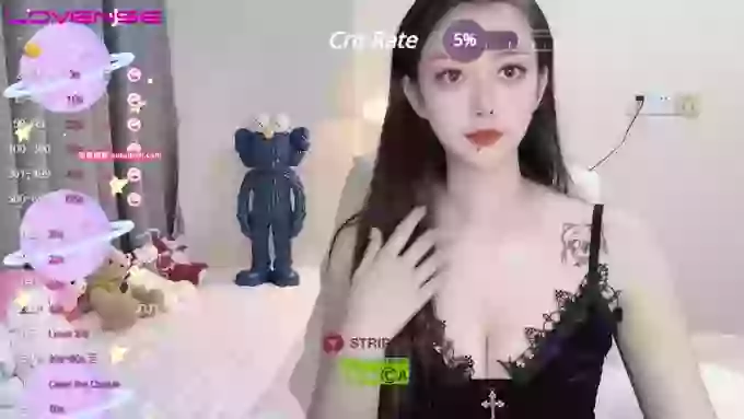 Naomi--18