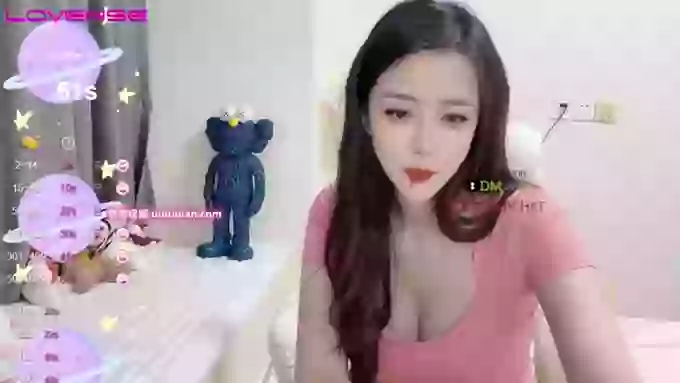 Naomi--18