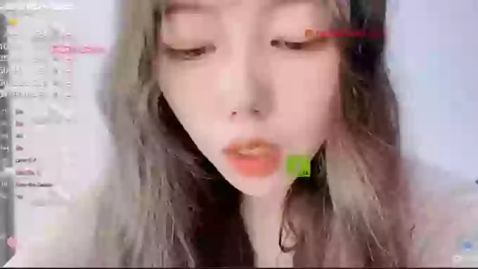 -Leaf_