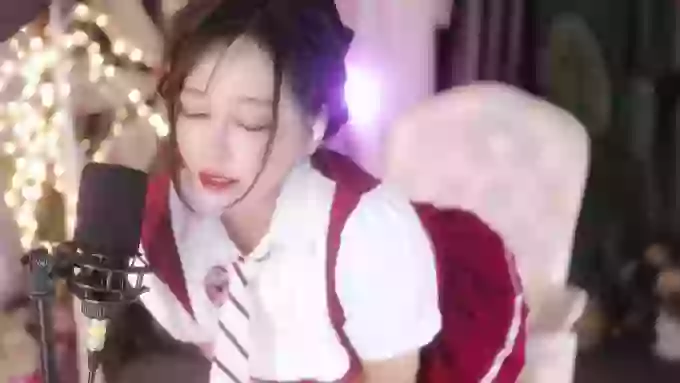 charming_NaNa21