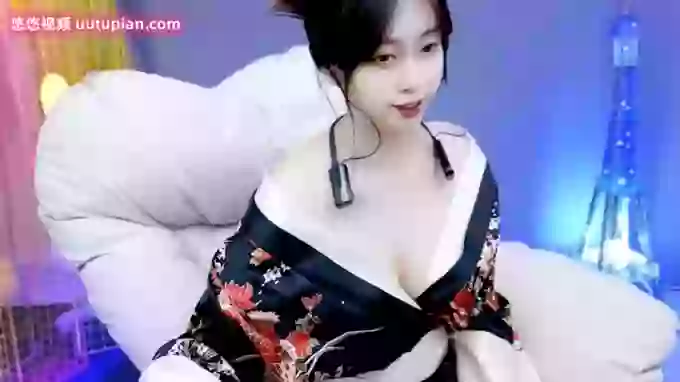 Rachel_TongTong