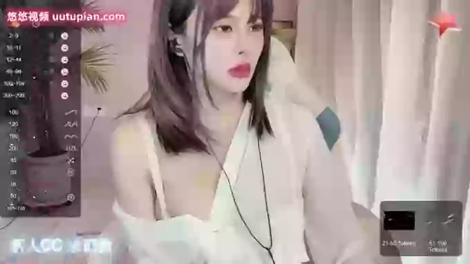 Ella_CC