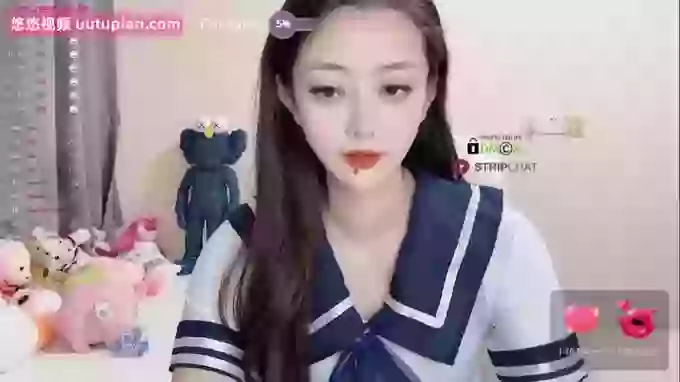 Naomi--18