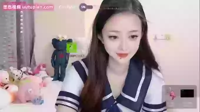 Naomi--18