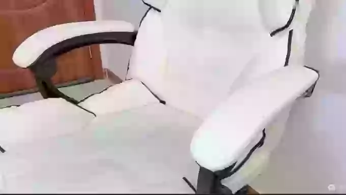 MissTINA_