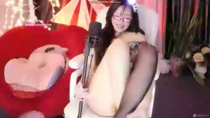 charming_NaNa21