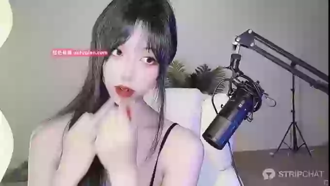 Qiu_Kiyomi