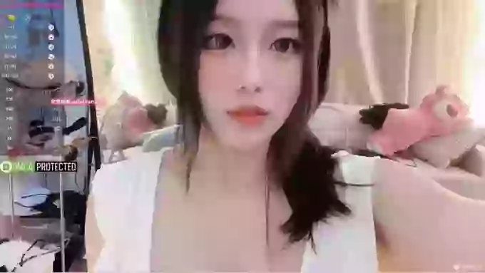 Bb--Doll
