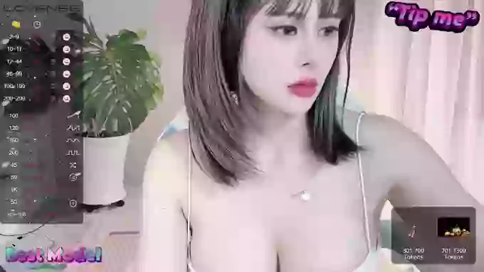 Ella_CC
