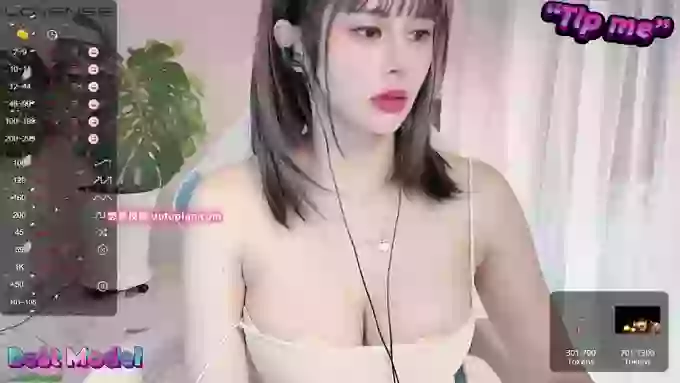 Ella_CC