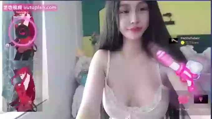 8-Monica