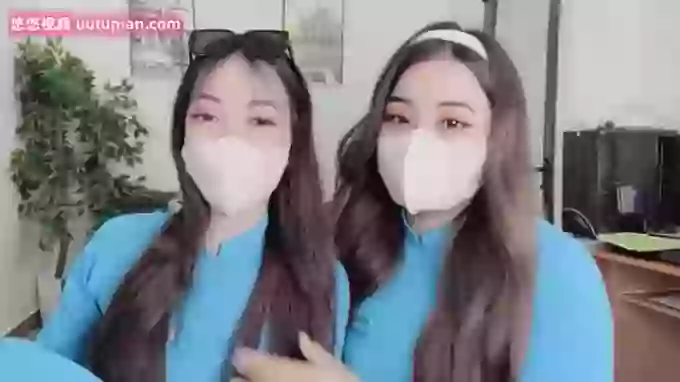 Mono-Stewardesss