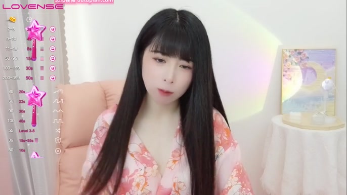 Tu-uXiXi
